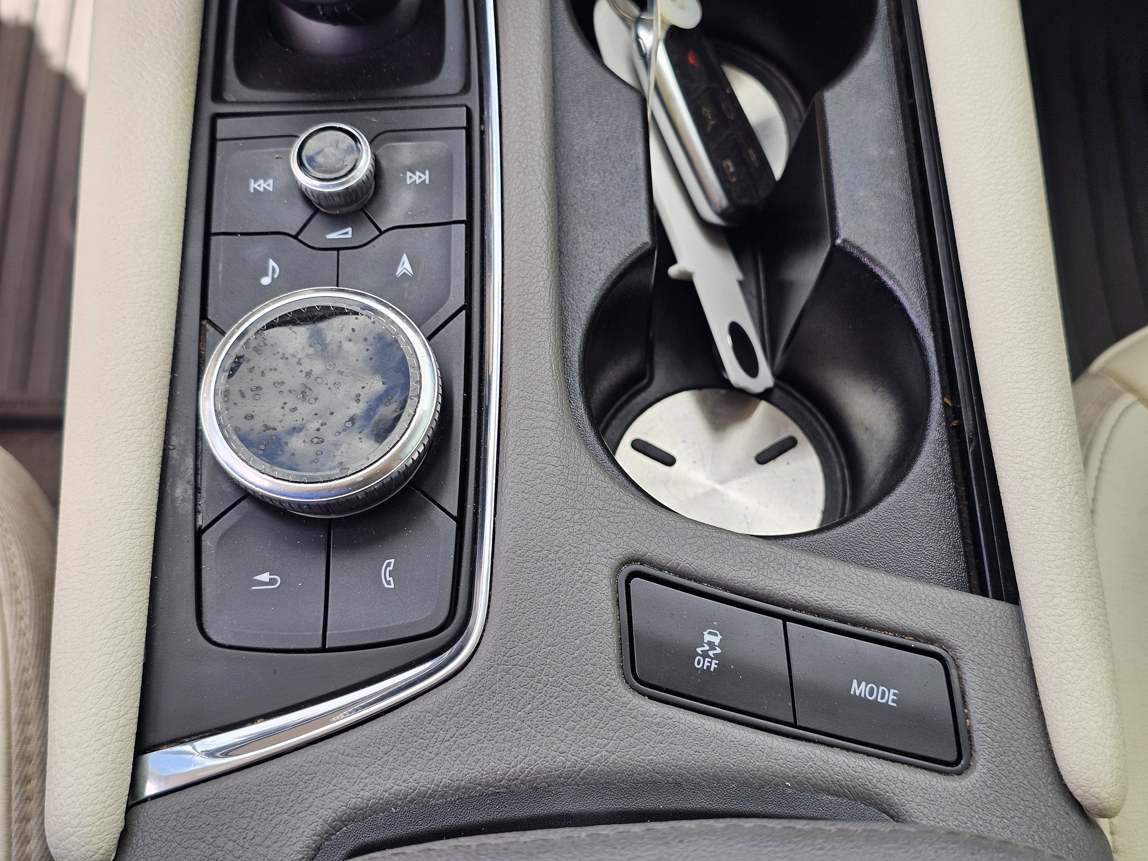 Used 2022 Cadillac XT6 Premium Luxury w/ Technology Package image 26
