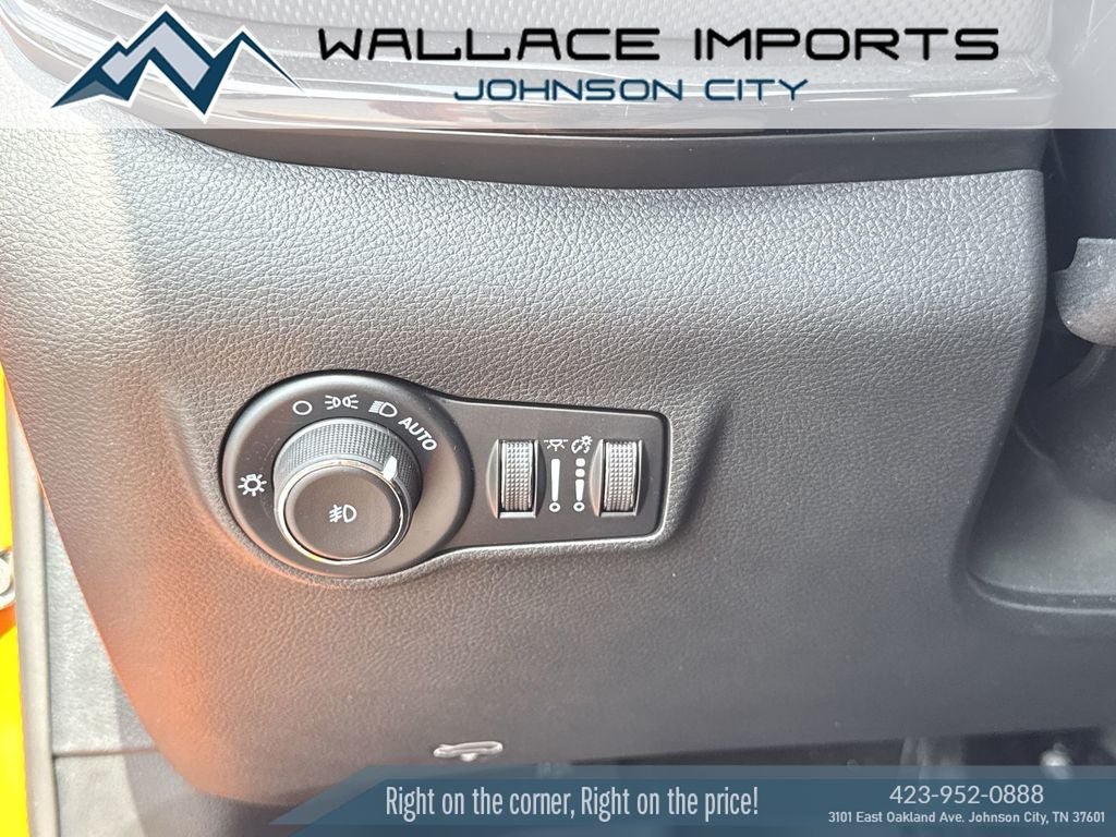 Used 2026 Jeep Compass Latitude AWD/4WD image 30