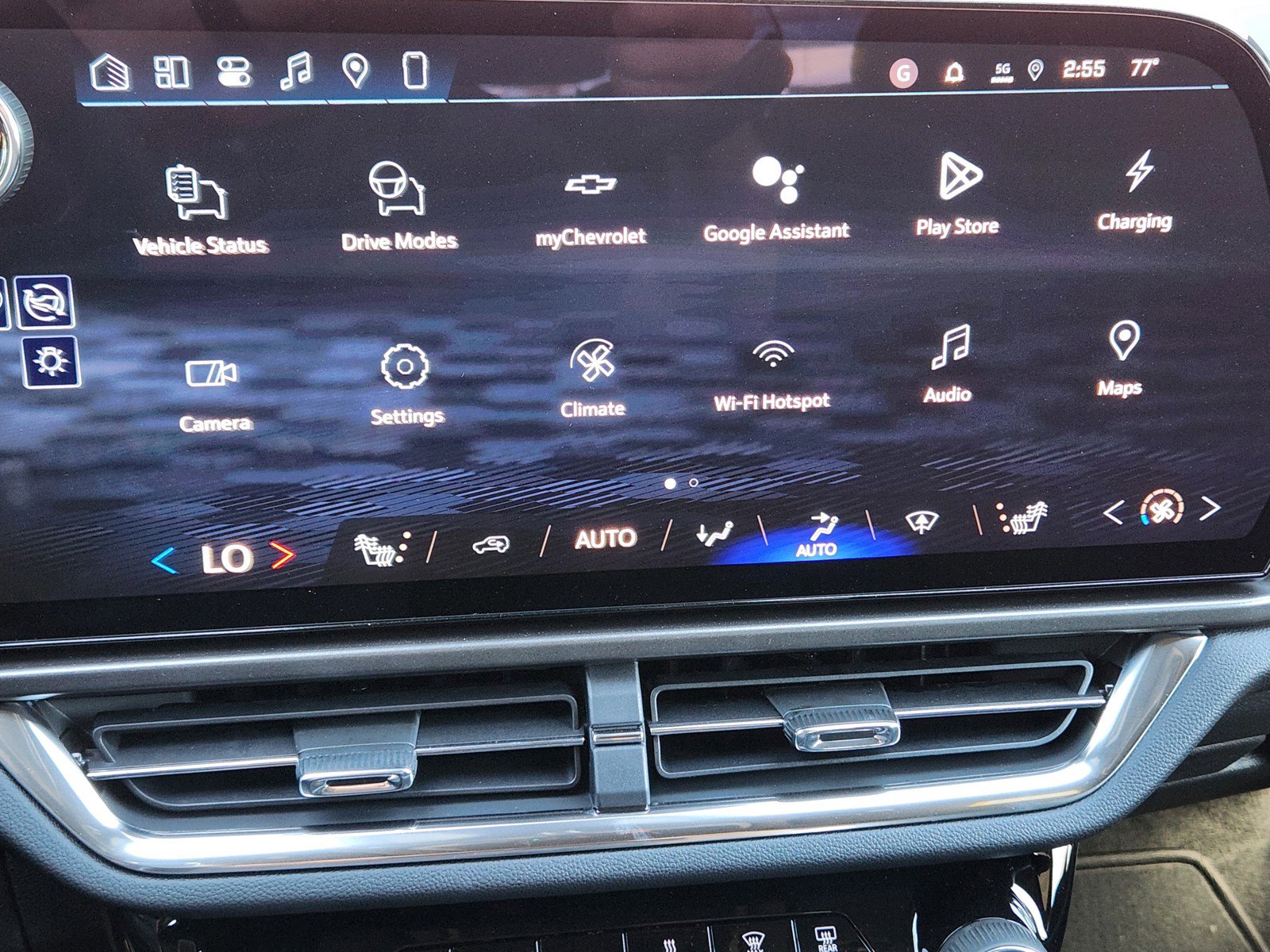 New 2026 Chevrolet Equinox EV LT w/ Comfort Package image 13