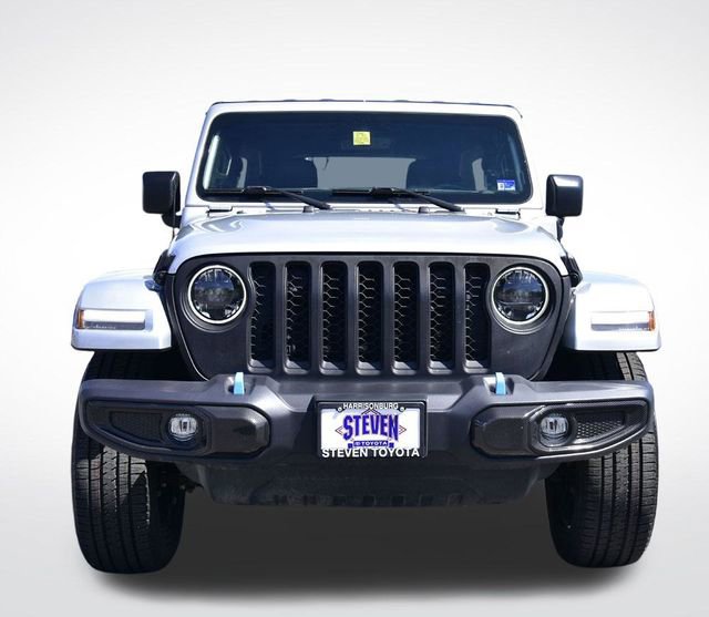 Used 2023 Jeep Wrangler Unlimited Sahara w/ Cold Weather Group AWD/4WD image 10