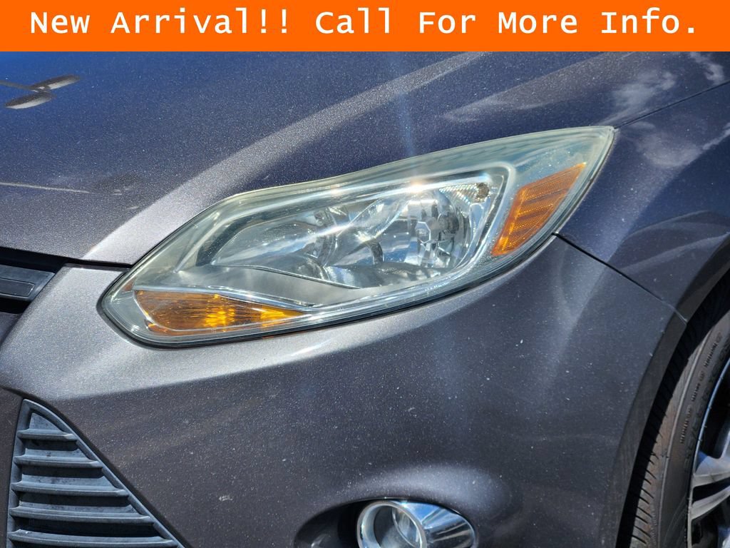Used 2014 Ford Focus SE w/ SE Sport Package FWD image 9