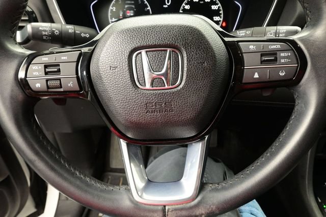 Used 2023 Honda Pilot Touring image 11