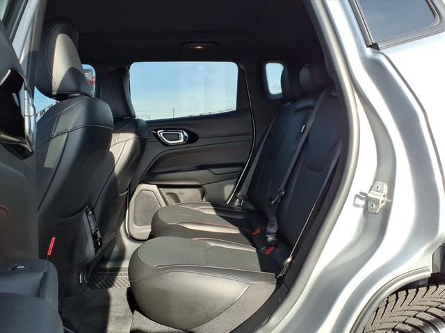 Used 2023 Jeep Compass Trailhawk w/ Trailhawk Elite Group image 13