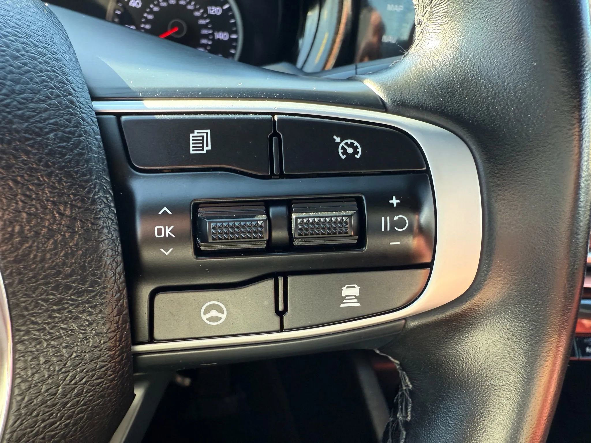 Used 2024 Kia K5 GT-Line w/ GT-Line Premium Package image 17