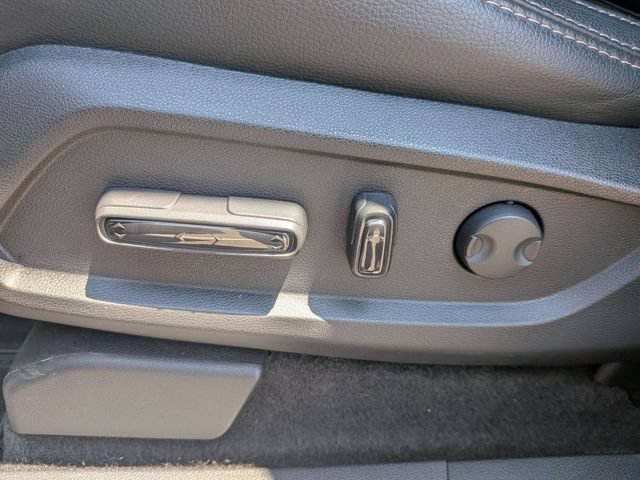 Used 2025 Honda Pilot Touring image 14