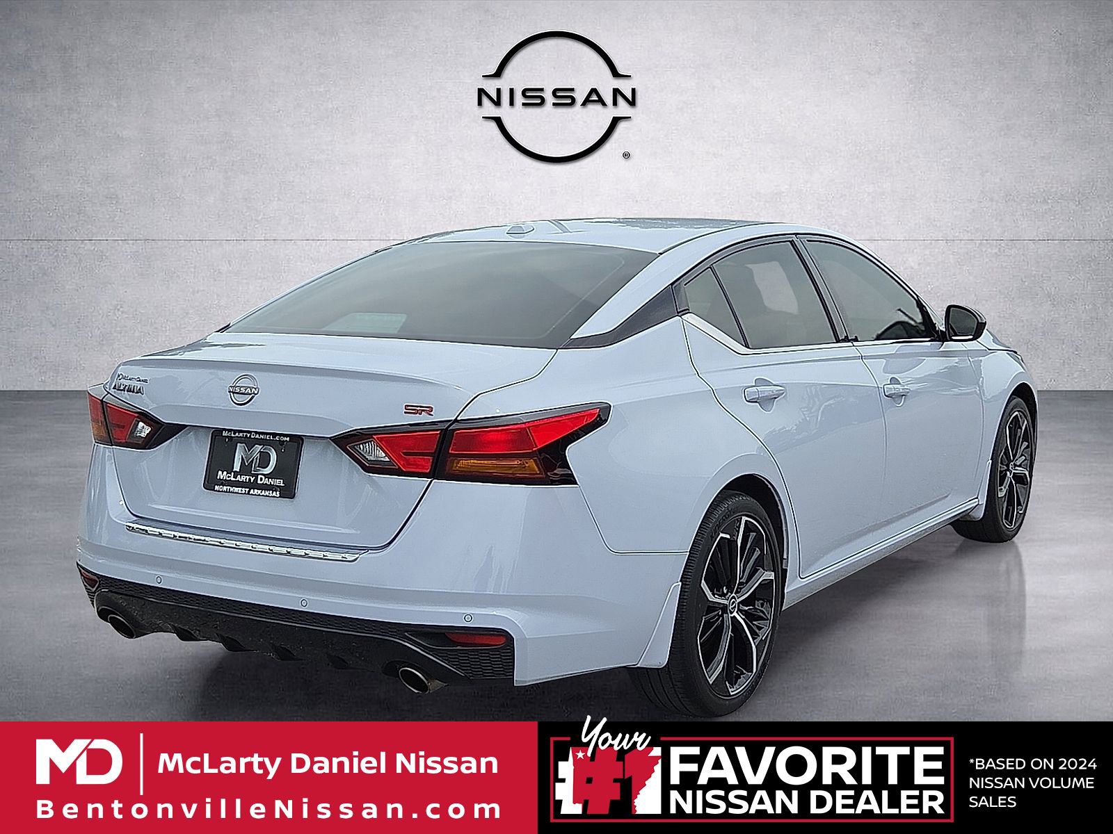 Used 2023 Nissan Altima 2.5 SR w/ SR Premium Package FWD image 5