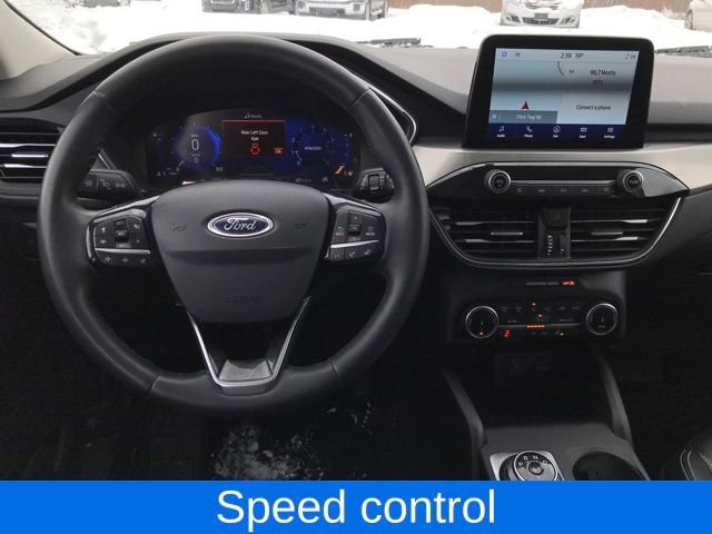 Used 2022 Ford Escape Titanium image 7