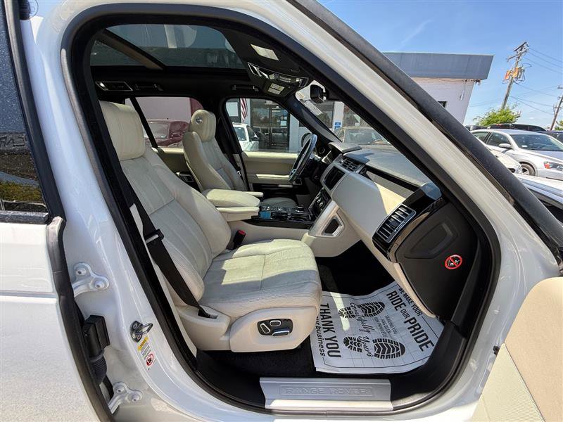 Used 2015 Land Rover Range Rover HSE AWD/4WD image 32