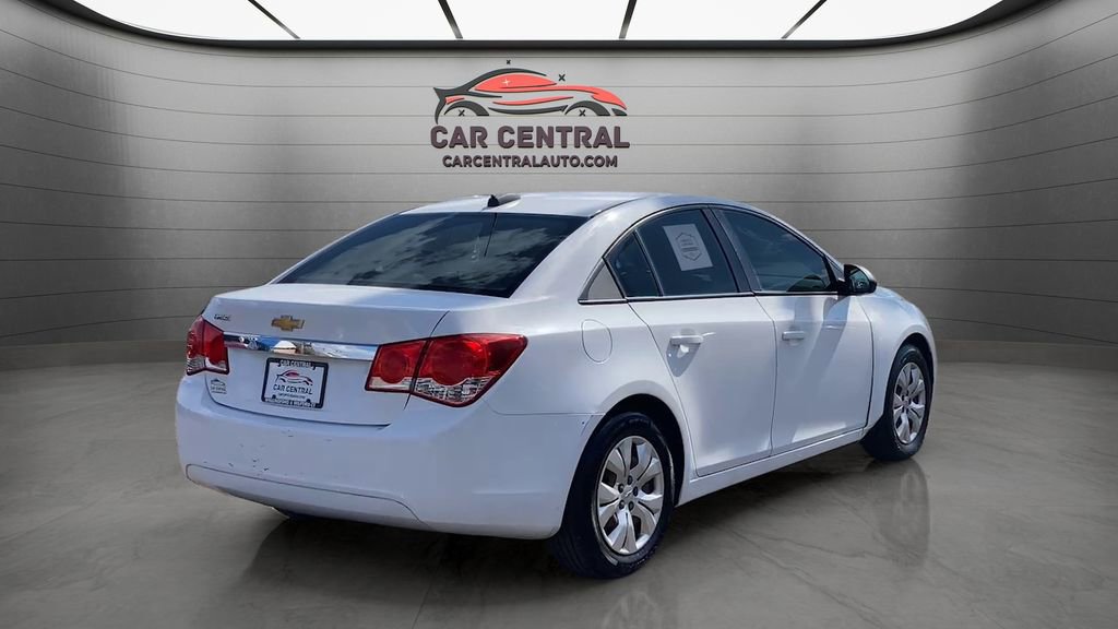 Used 2016 Chevrolet Cruze LS image 5