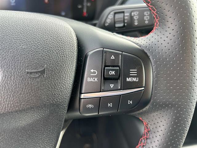 Used 2025 Ford Escape ST-Line image 25