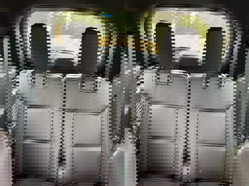 New 2026 Ford Explorer Platinum image 27