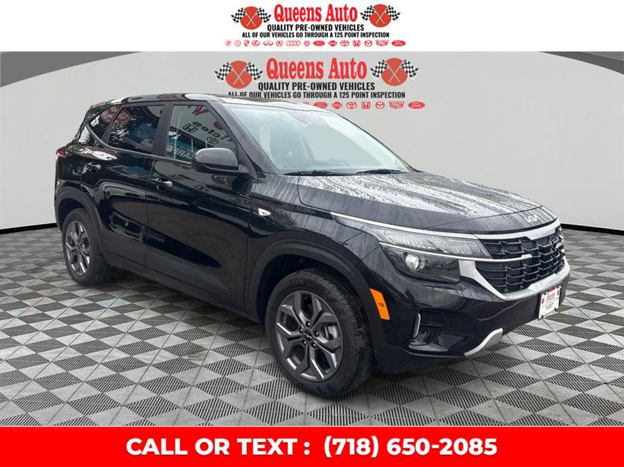 Used 2024 Kia Seltos LX AWD/4WD image 9