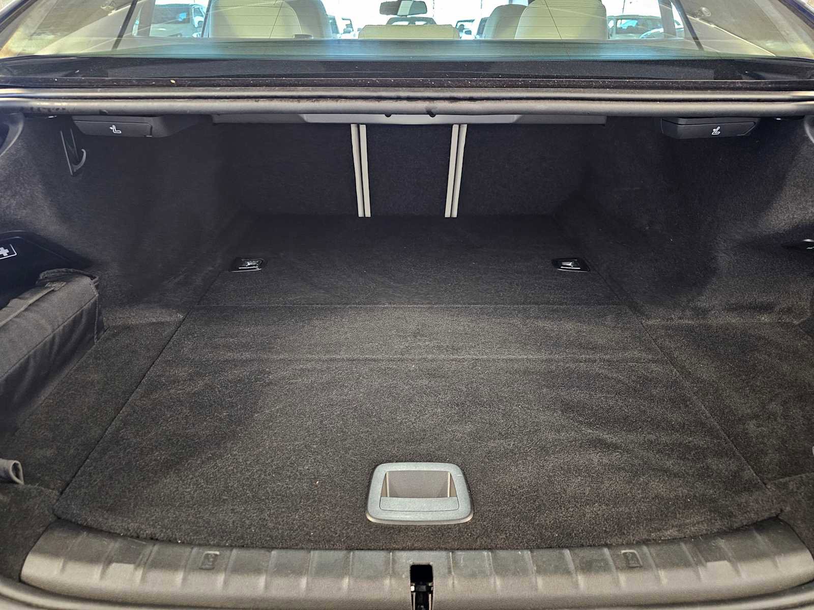 Used 2023 BMW 530e w/ M Sport Package image 43