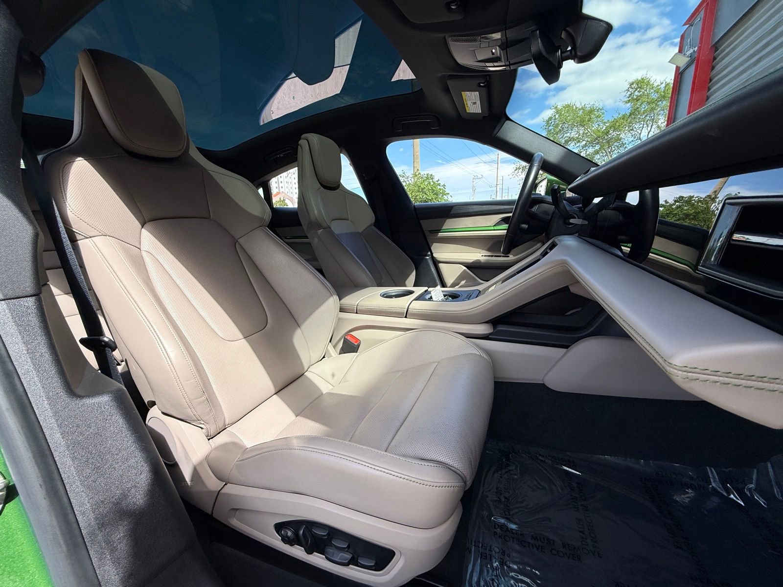 Used 2022 Porsche Taycan 4S image 16