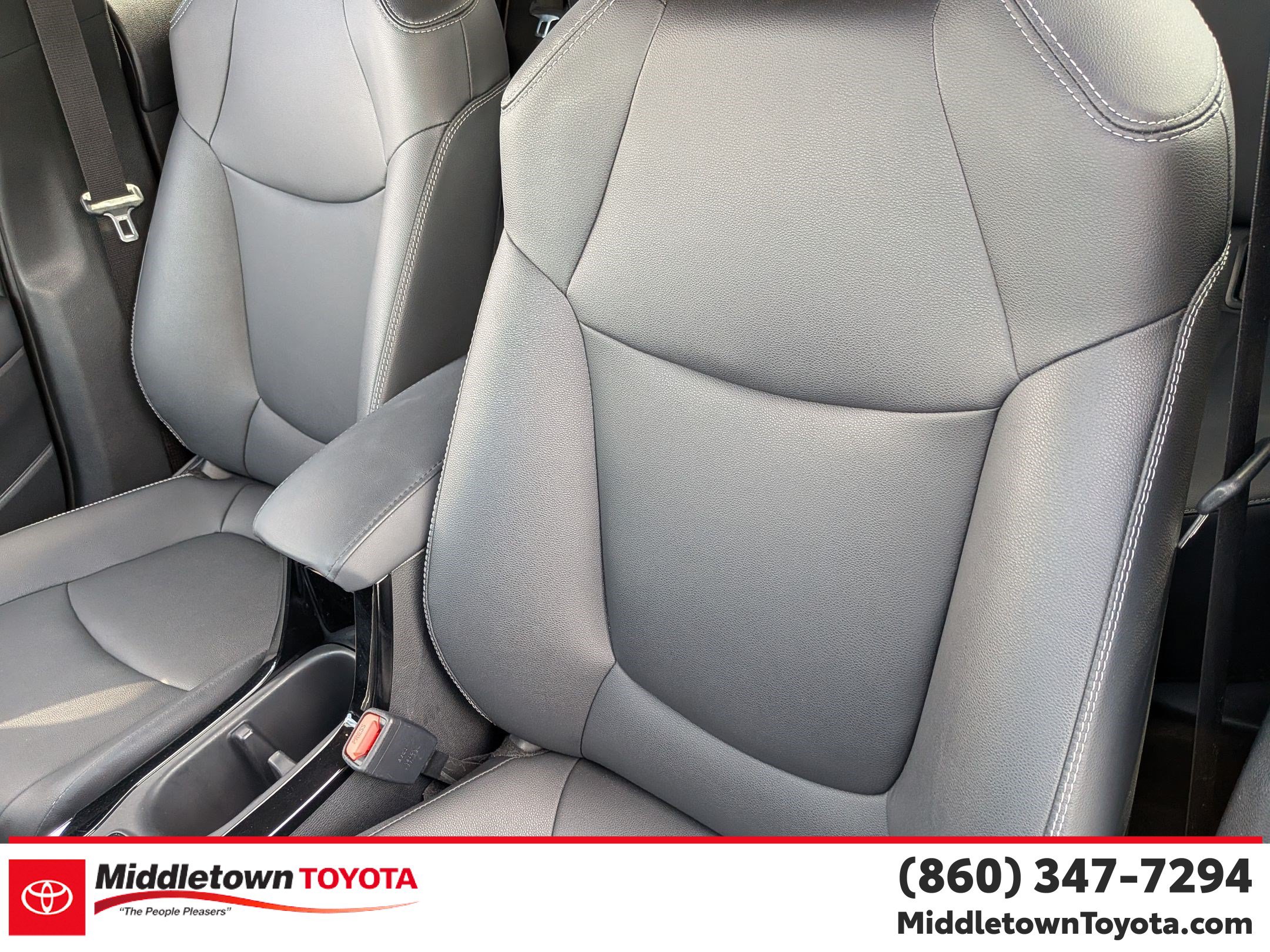 Certified 2025 Toyota Corolla Cross XLE AWD/4WD image 14