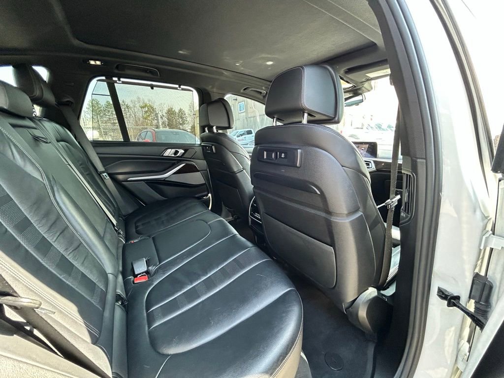 Used 2019 BMW X5 xDrive40i w/ M Sport Package image 15