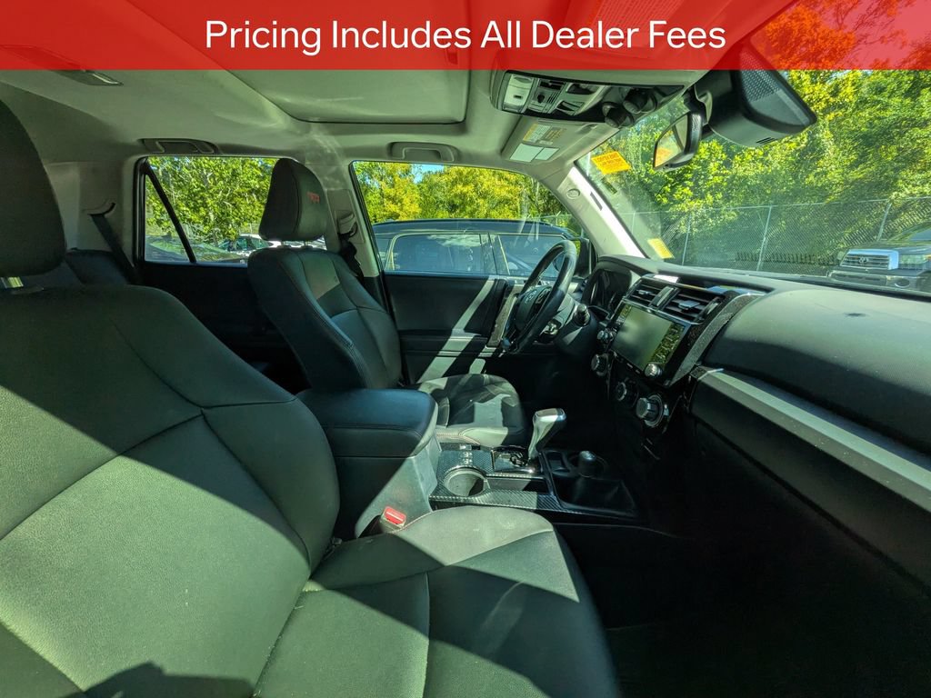 Certified 2024 Toyota 4Runner TRD Off-Road Premium w/ Moonroof Package AWD/4WD image 10
