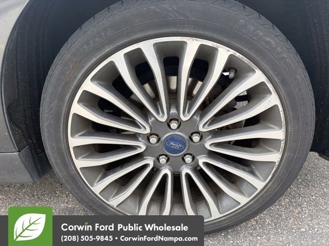 Used 2017 Ford Fusion SE image 13