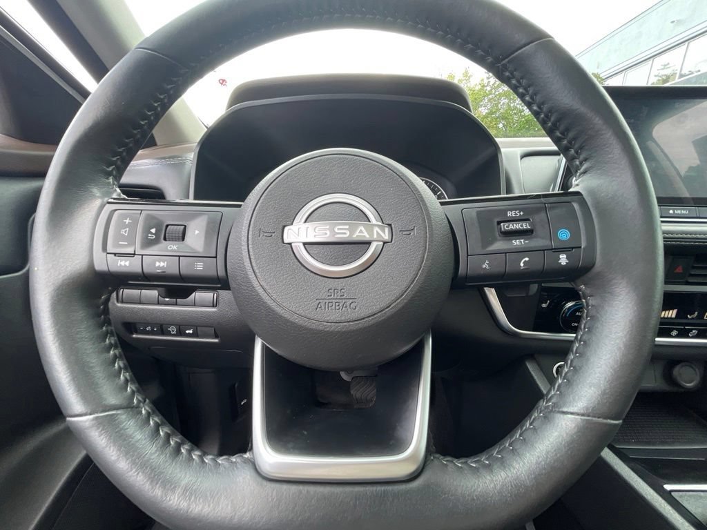 Certified 2023 Nissan Rogue SV w/ SV Premium B Package AWD/4WD image 12