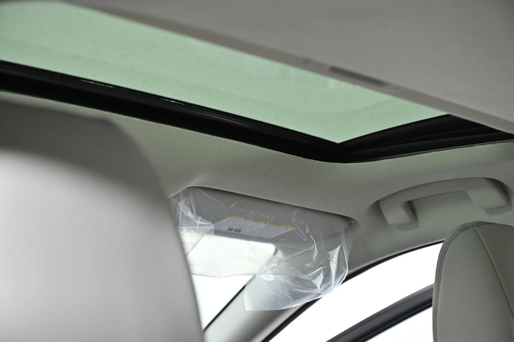 New 2026 Nissan Sentra SL w/ Floor Mat Package image 25