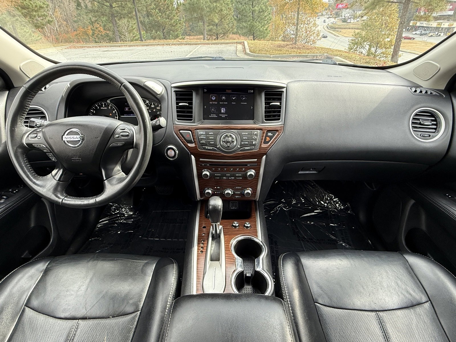 Used 2018 Nissan Pathfinder Platinum image 22