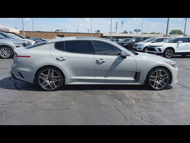 Used 2022 Kia Stinger GT2 AWD/4WD image 9