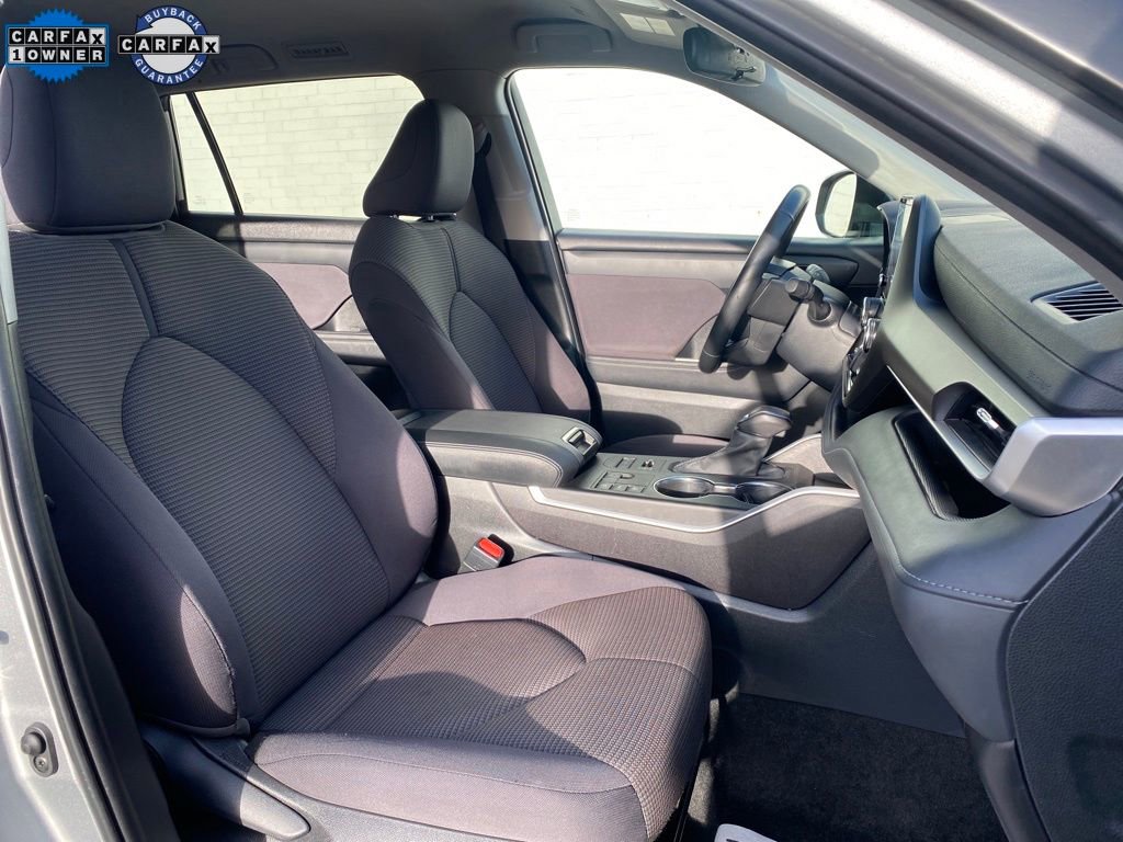 Used 2024 Toyota Highlander LE image 15