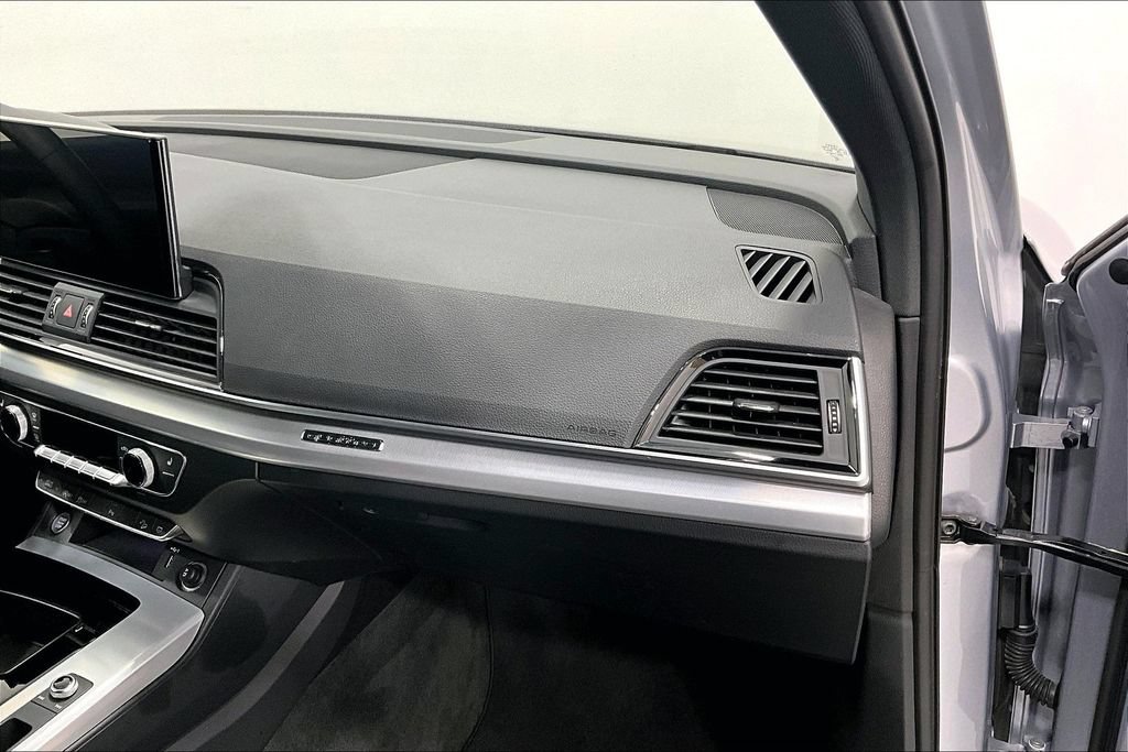 Used 2025 Audi Q5 2.0T Premium AWD/4WD image 19