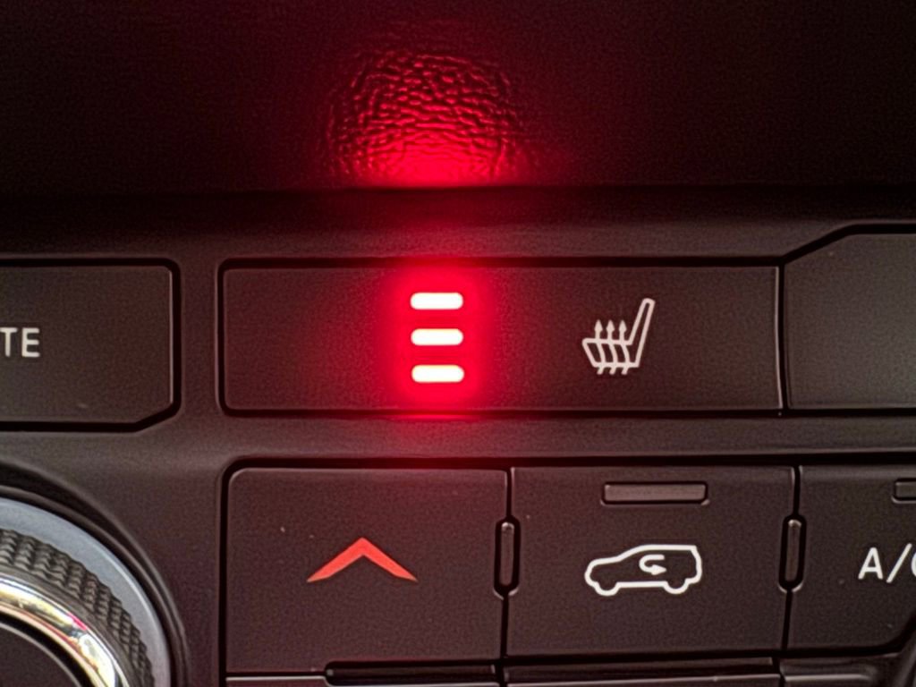 Used 2023 Dodge Durango GT AWD/4WD image 5