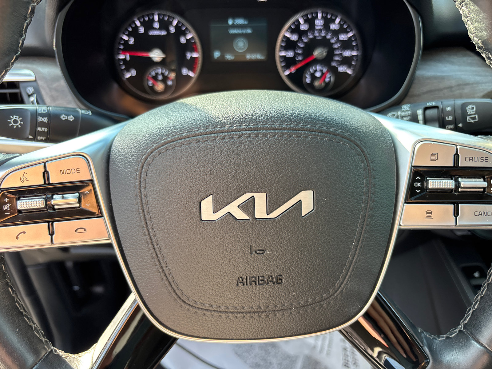 Used 2022 Kia Telluride EX w/ EX Premium Package AWD/4WD image 15