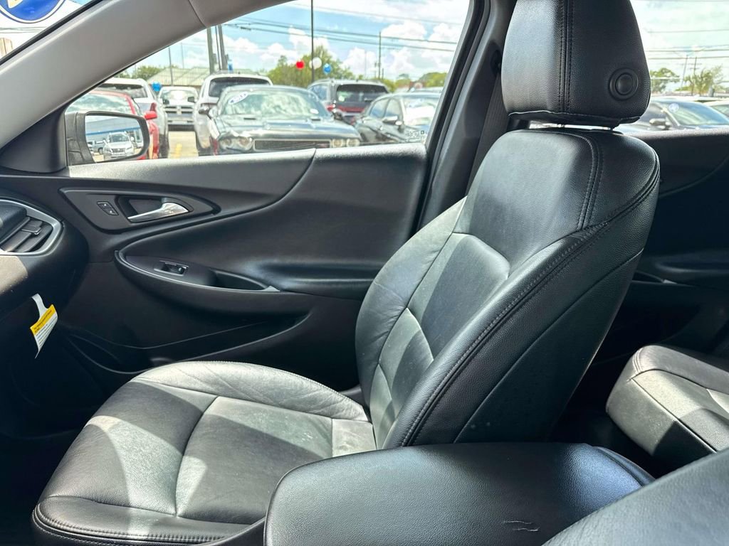 Used 2020 Chevrolet Malibu LS w/ LPO, Convenience Package 1 FWD image 16