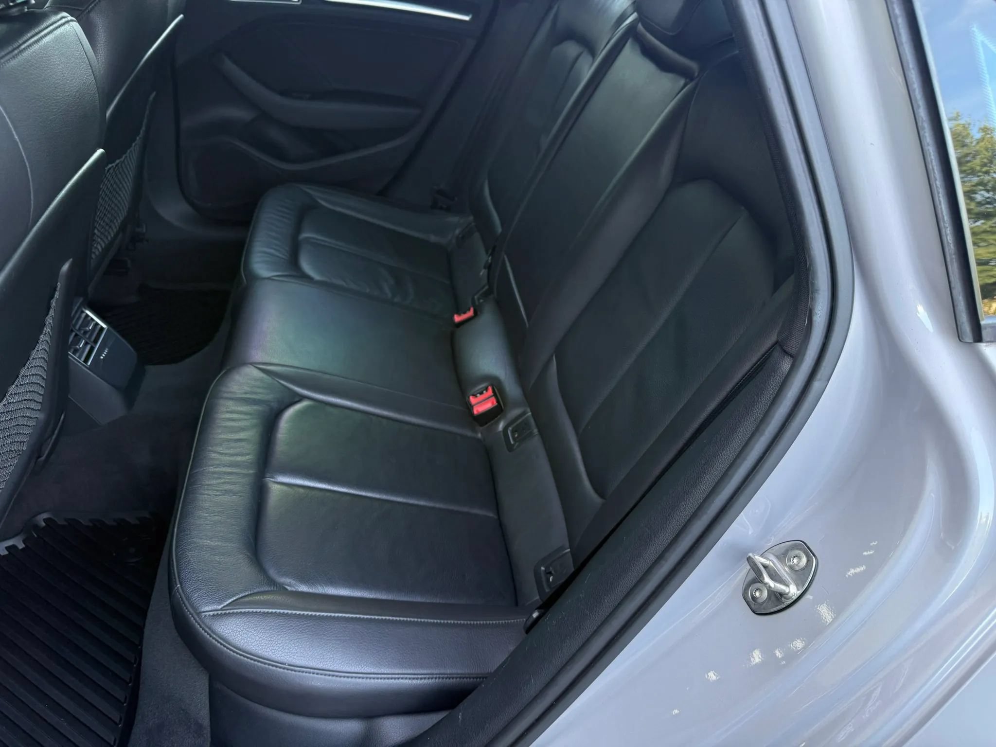 Used 2015 Audi A3 TDI Premium w/ Cold Weather Package FWD image 27