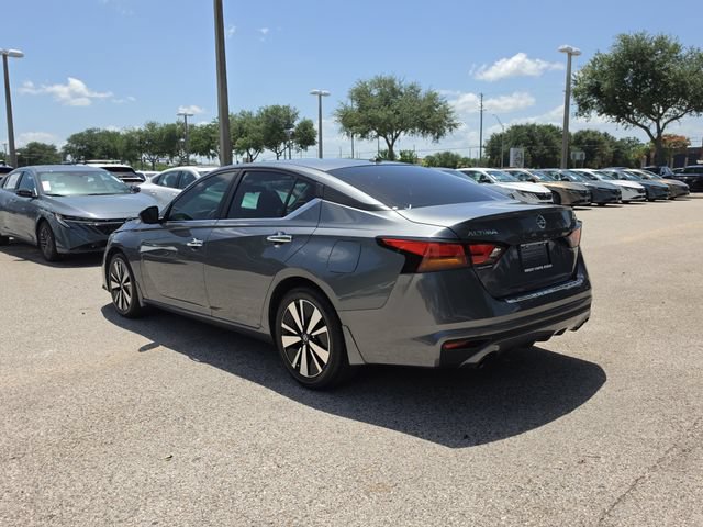 Certified 2021 Nissan Altima 2.5 SV w/ SV Premium Package FWD image 6