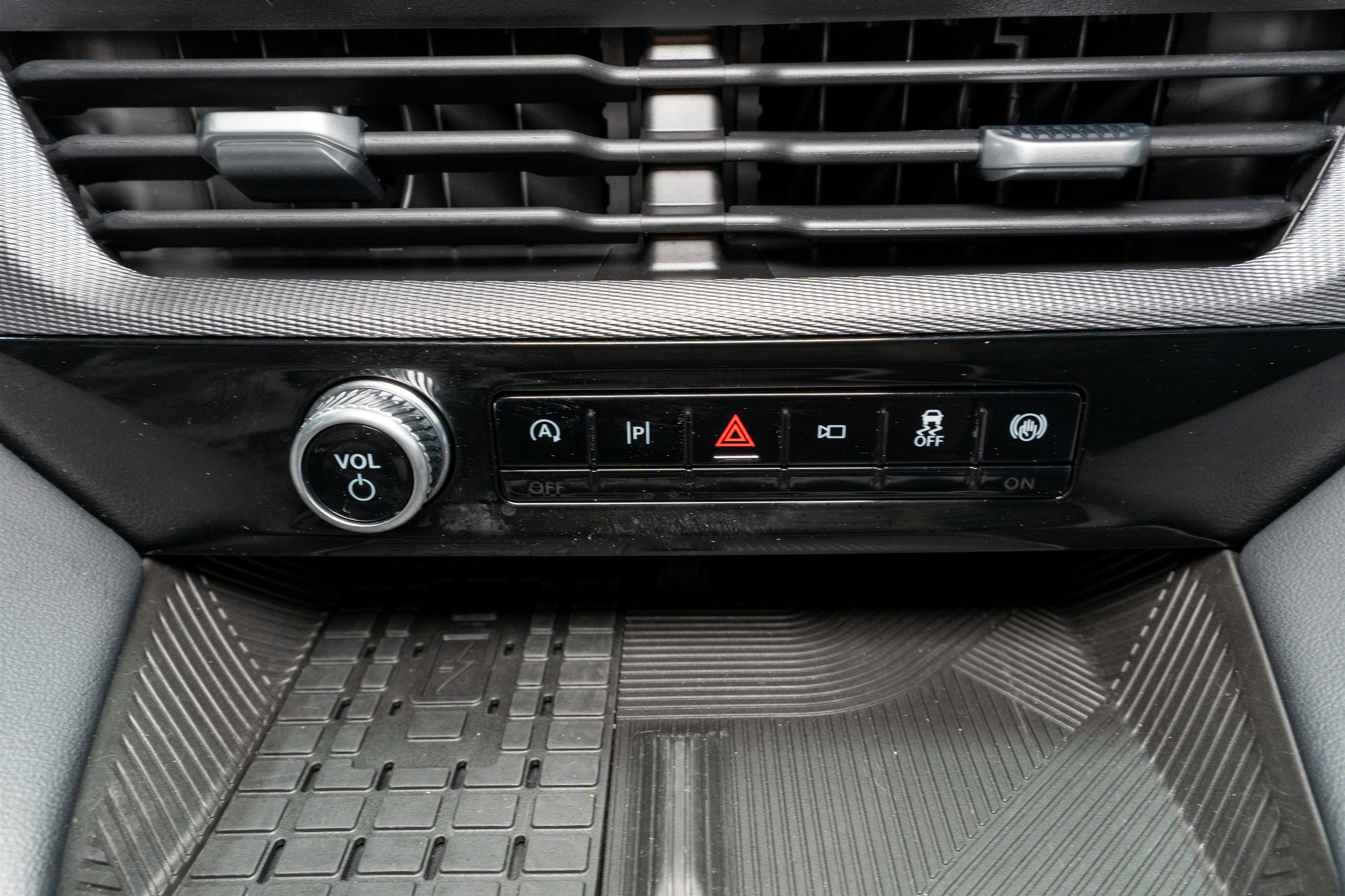 Used 2025 Ford Explorer ST AWD/4WD image 22