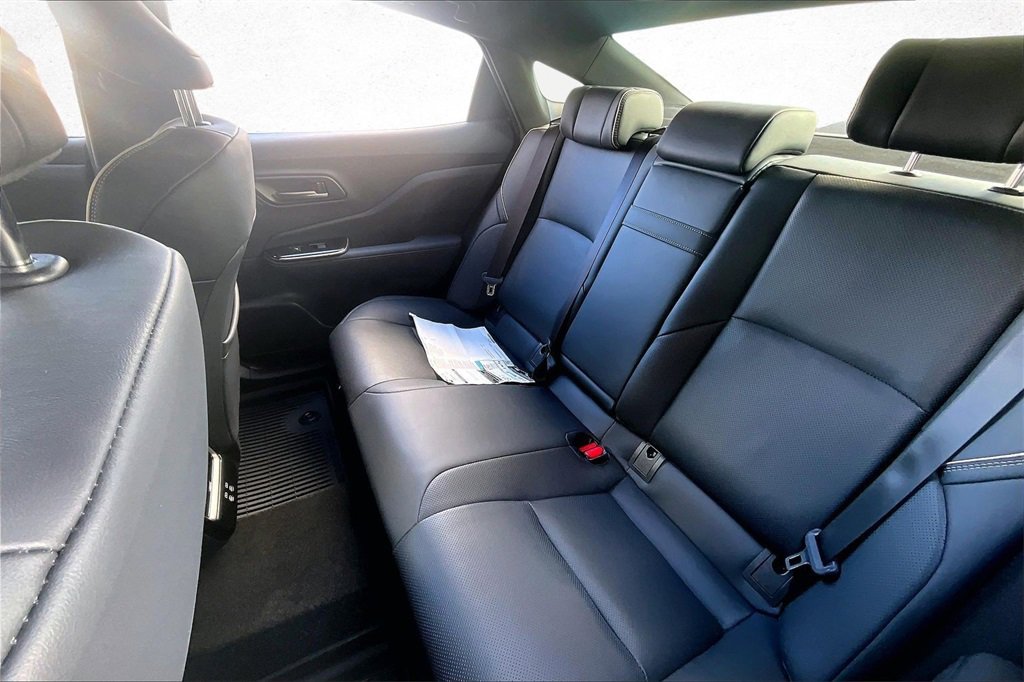 New 2024 Toyota Crown Platinum image 19