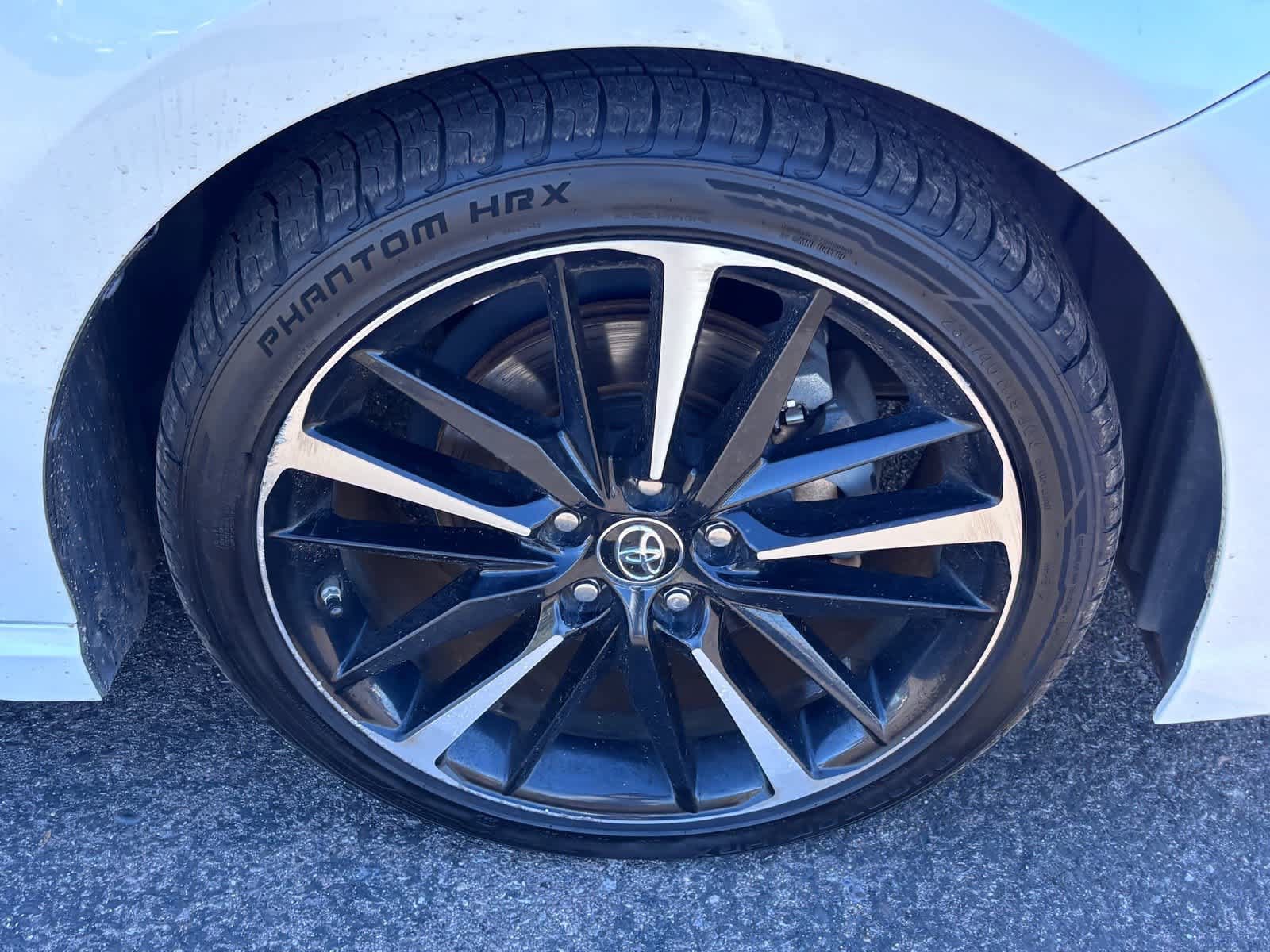 Used 2018 Toyota Camry XSE FWD image 7