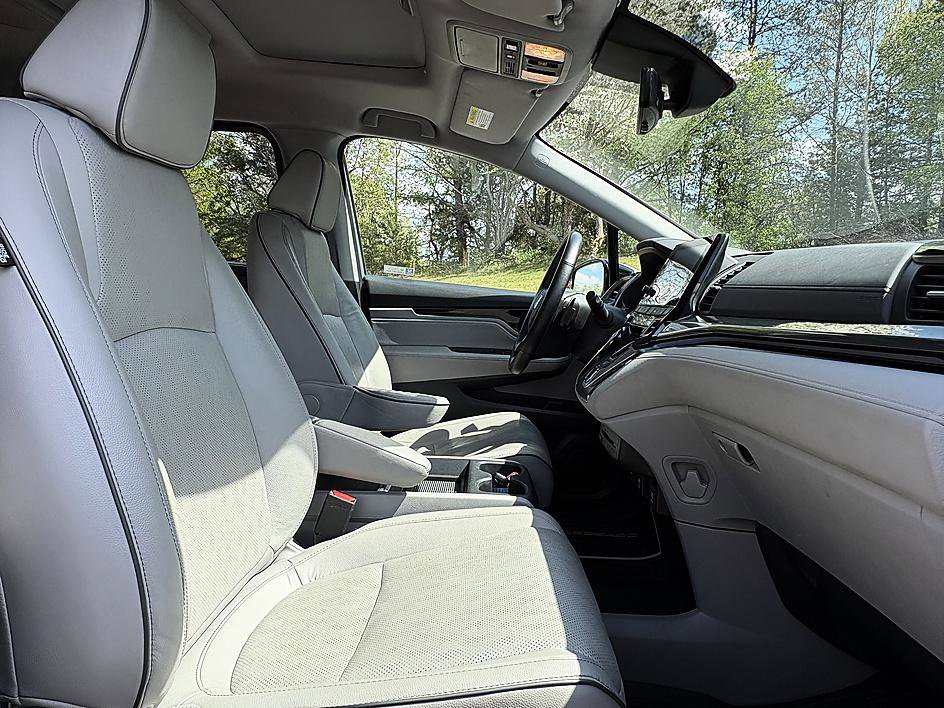 Used 2022 Honda Odyssey Elite image 14