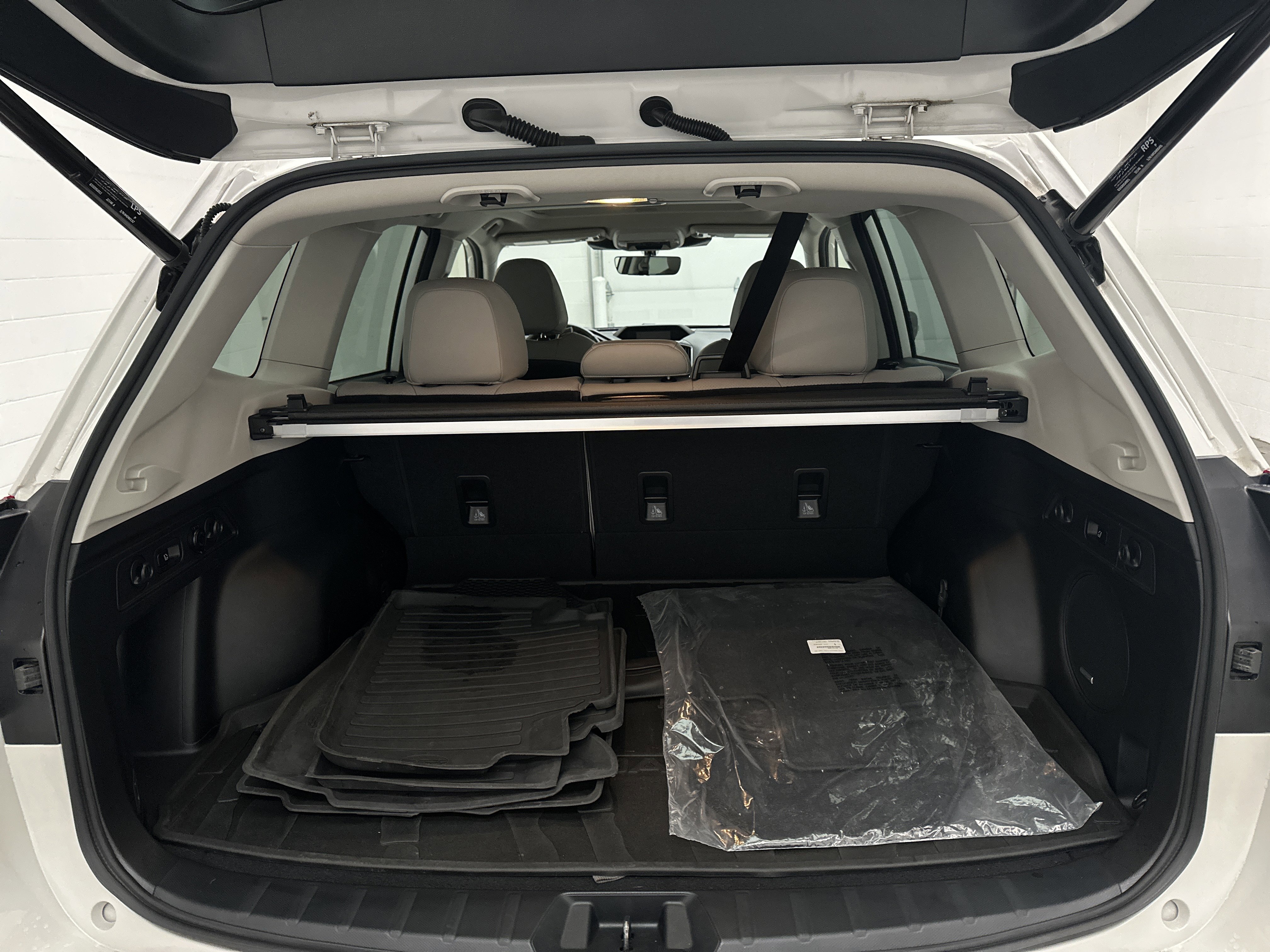 Used 2022 Subaru Forester Limited image 13