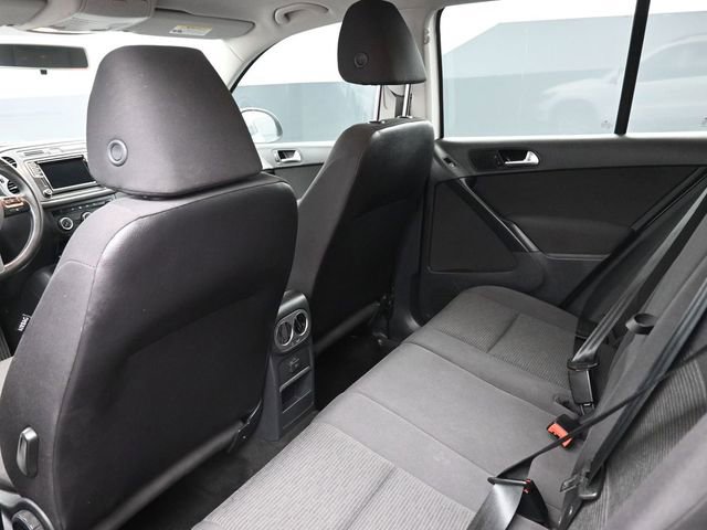 Used 2018 Volkswagen Tiguan Limited image 16