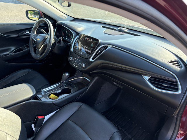 Used 2016 Chevrolet Malibu LT w/ Leather Package FWD image 21