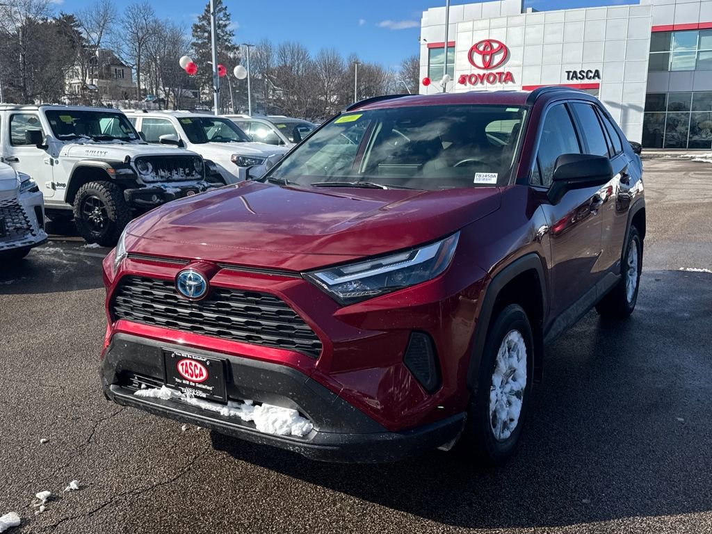 Used 2023 Toyota RAV4 LE image 3