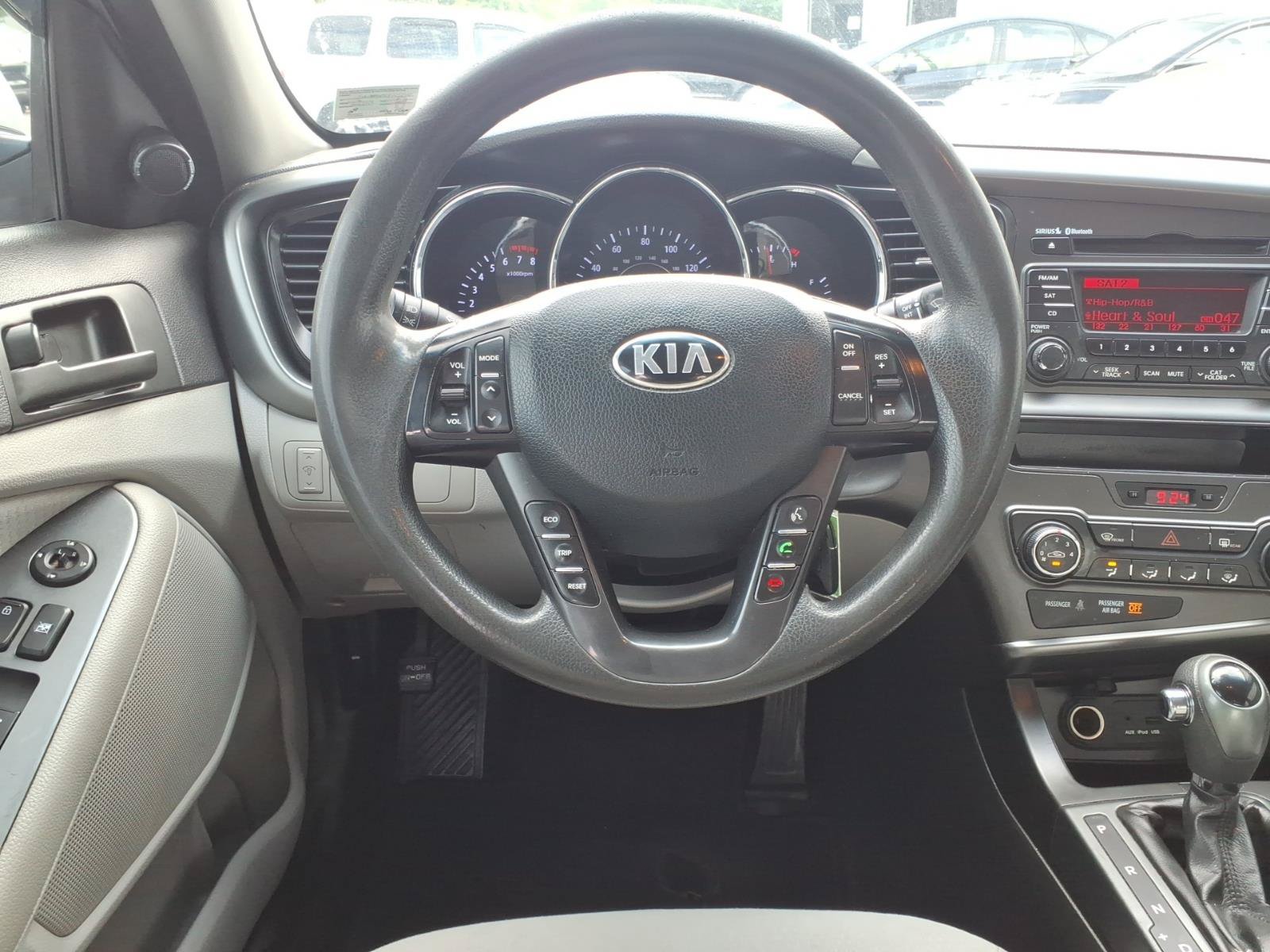 Used 2013 Kia Optima LX FWD image 5