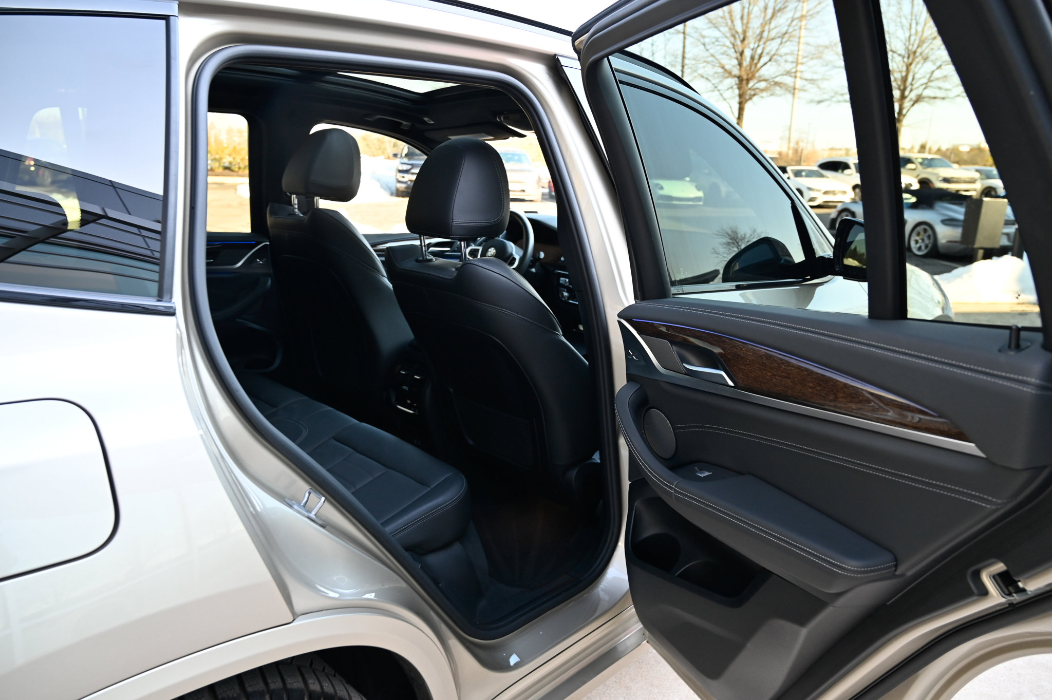 Used 2021 BMW X3 M40i w/ Executive Package image 46