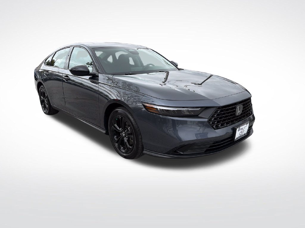 Used 2025 Honda Accord SE image 3