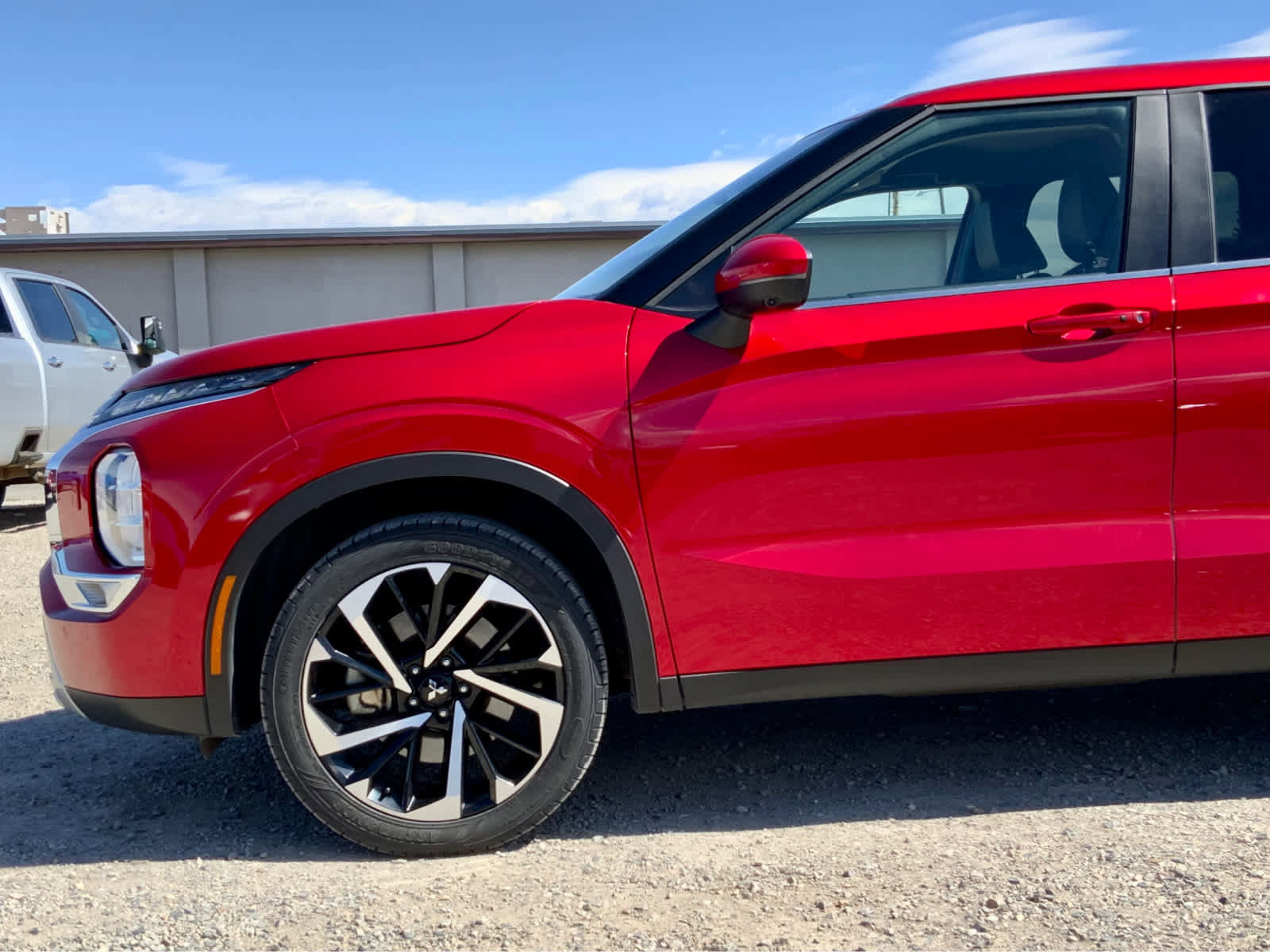 Used 2024 Mitsubishi Outlander SE image 10