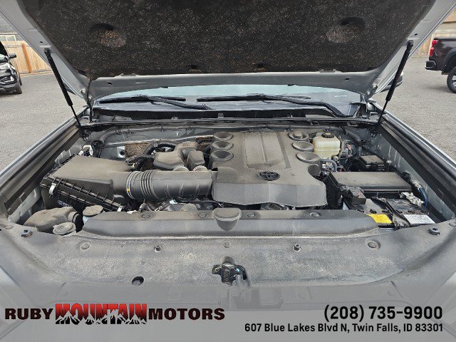 Used 2022 Toyota 4Runner TRD Off-Road AWD/4WD image 39