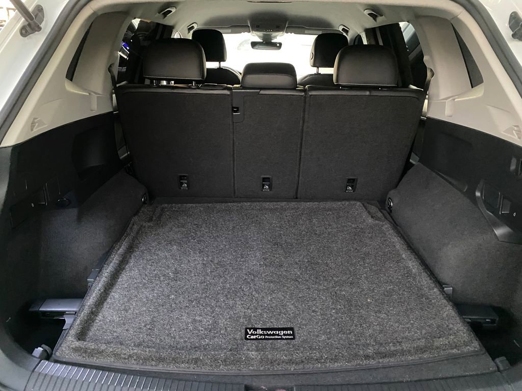 Used 2022 Volkswagen Tiguan SE image 11