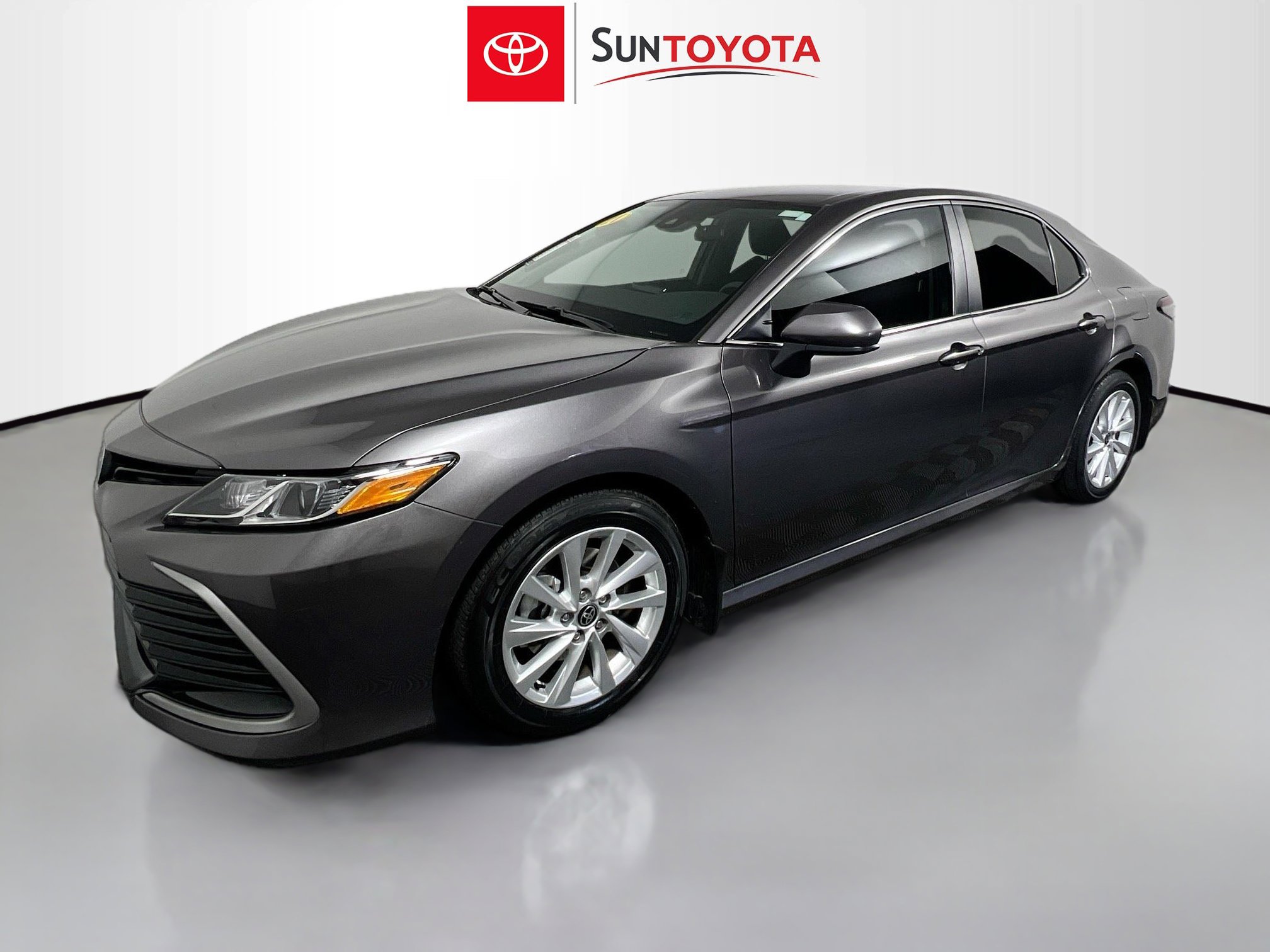 Used 2021 Toyota Camry LE w/ Carpet Mat Package (TMS) image 9