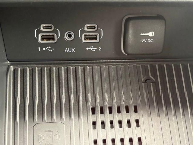 New 2026 Jeep Grand Cherokee Altitude AWD/4WD image 25