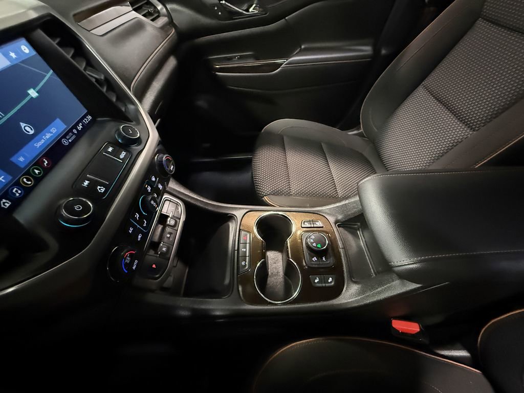 Used 2023 GMC Acadia AT4 image 85